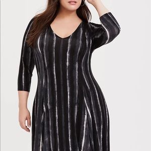 Torrid 6x Trapeze Dress, black fade wash stripe.